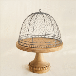 Base de madera con malla metálica