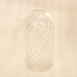 Florero de Cristal con Diseño de Espiral