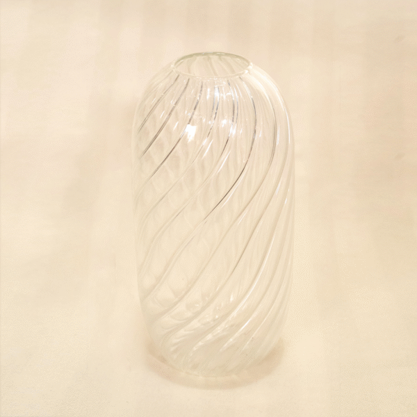 Florero de Cristal con Diseño de Espiral