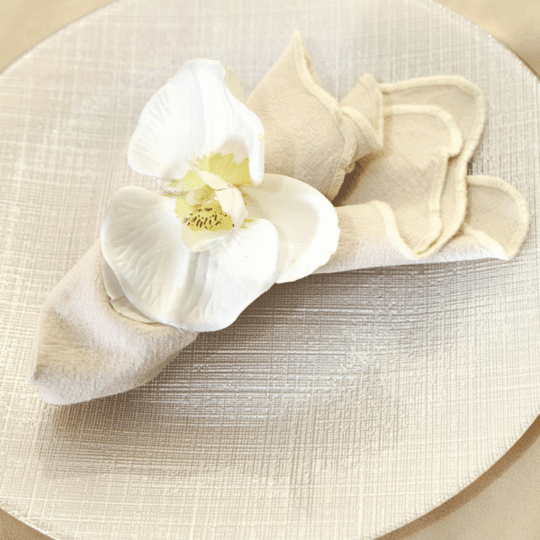 Servilleteros Aros de Madera con Orquídeas Blancas